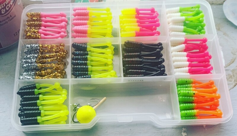 100 piece 1 3/8&quot; Crappie Bombs doubles kit
Colors will b brighter than pictured