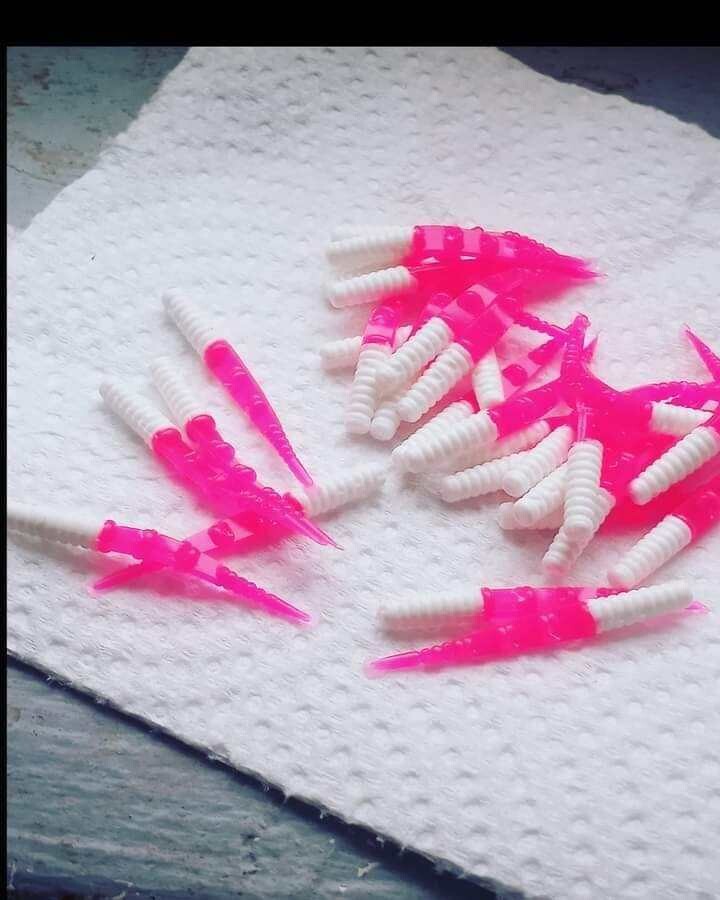 1.5&quot; Dancin leeches 
10 per pack
