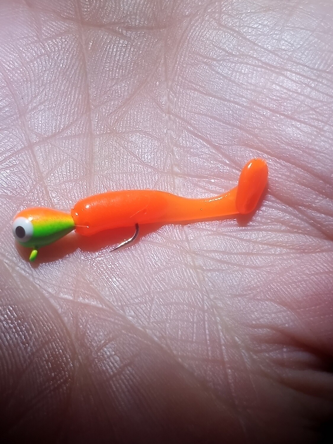 1&quot; Ice shad kit 300 piece  15 different colors  20 of ea 1 reusable tray