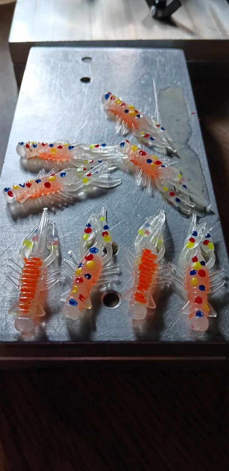 1.5&quot; Crappie claws crawfish 
Wonder bread white glo 
8 per pack