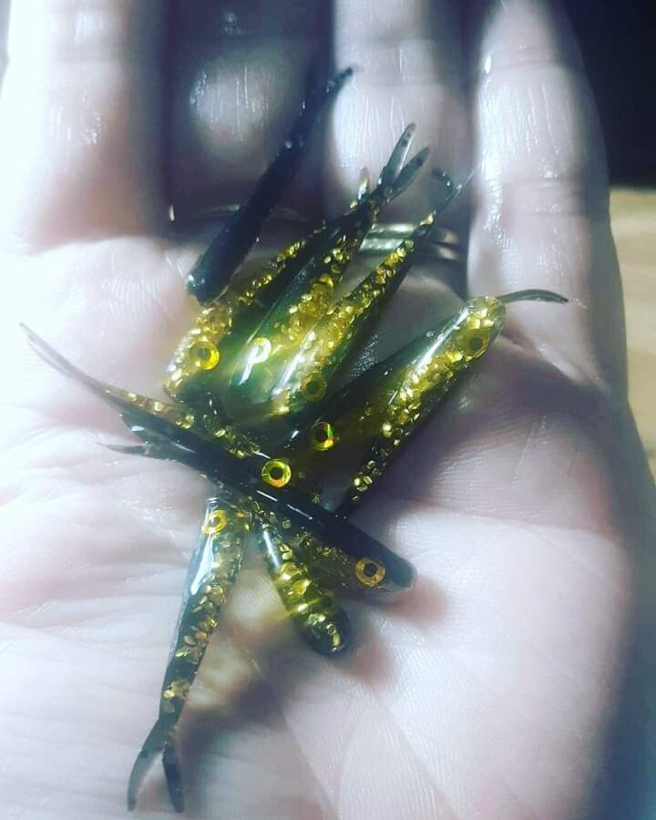 1.5&quot; Baby fluke Holy gold
10 per pack
