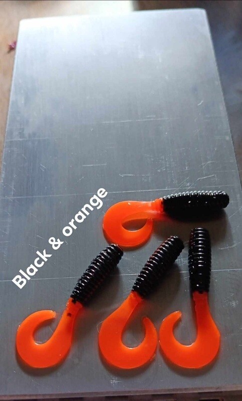 2&quot; Wiggle tail twisters 
16 per pack
Black orange 🍊