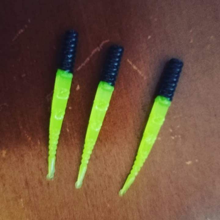 1.5&quot; Dancin leeches 
10 per pack