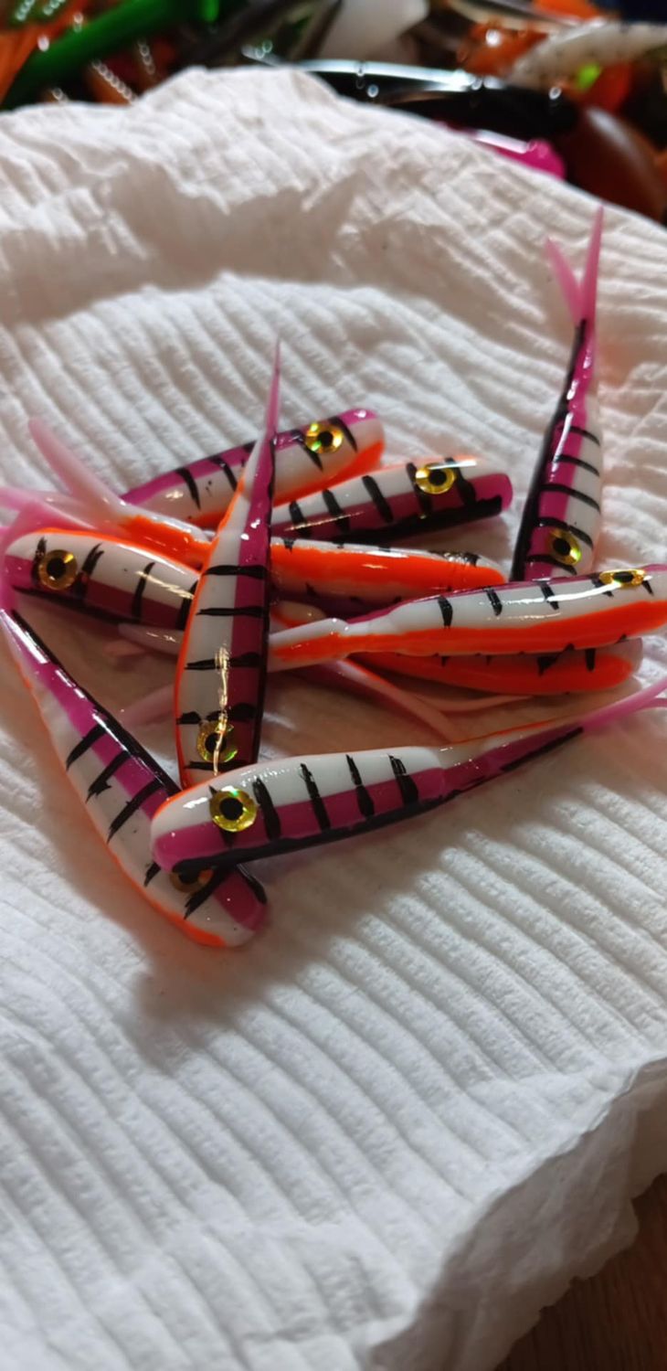 2 1/4&quot; Mad hoppin minnows 
10 per pack