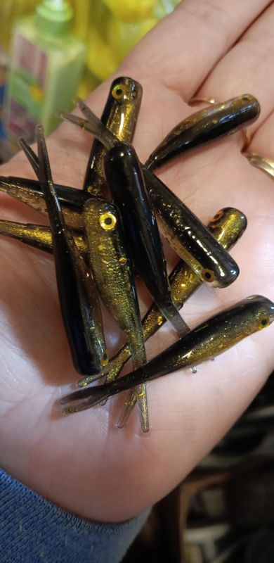 2&quot; Crappie Minnow  10 per pack Black &amp; gold