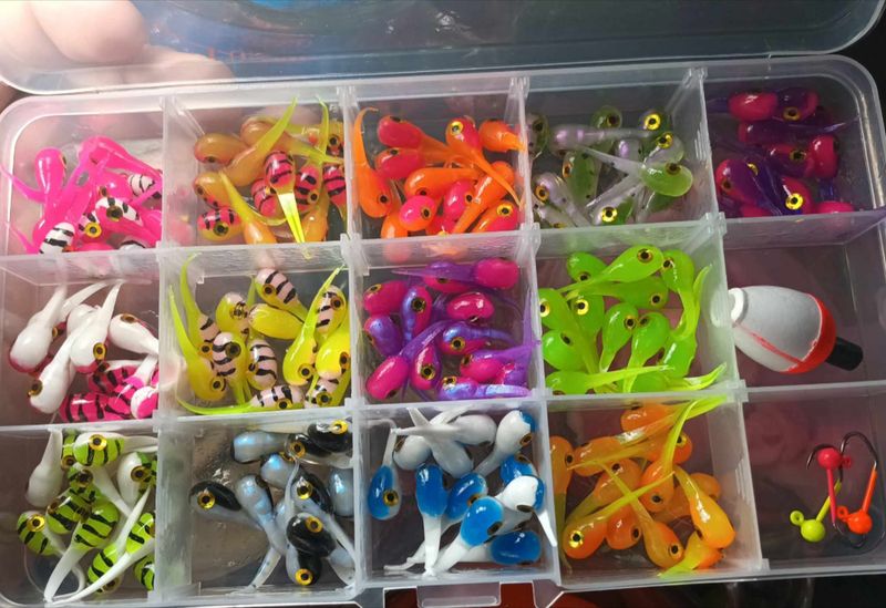 156 piece 1&quot; Nano kit  12 of ea color 13 different colors  3 jigs 1 float 1 reusable tray