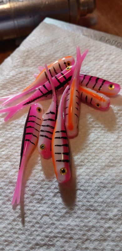 2&quot; Crappie minnow   Pink assassin   Each 1 is hand painted  10 per pack