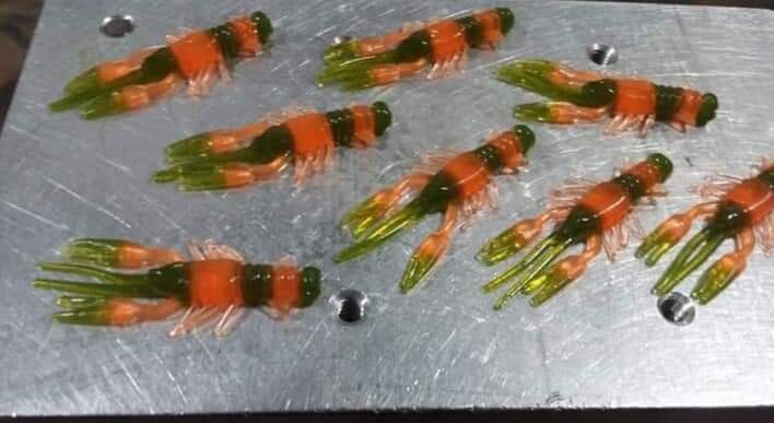 1.5" Crappie claws crawfish  8 per pack
