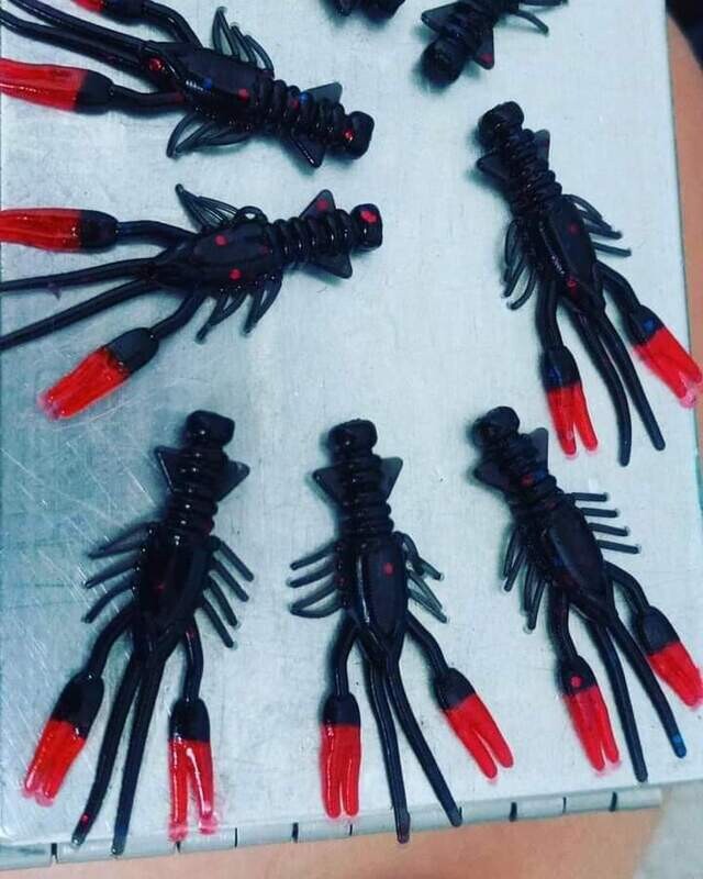 1.5" Crappie claws crawfish  8 per pack