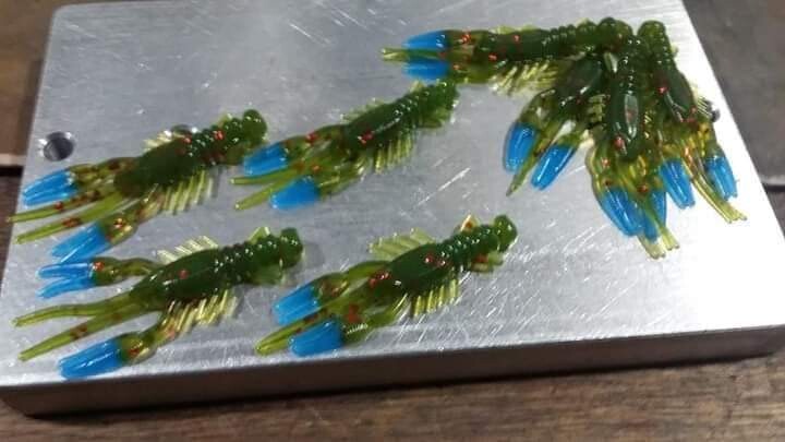 1.5" Crappie claws crawfish  8 per pack