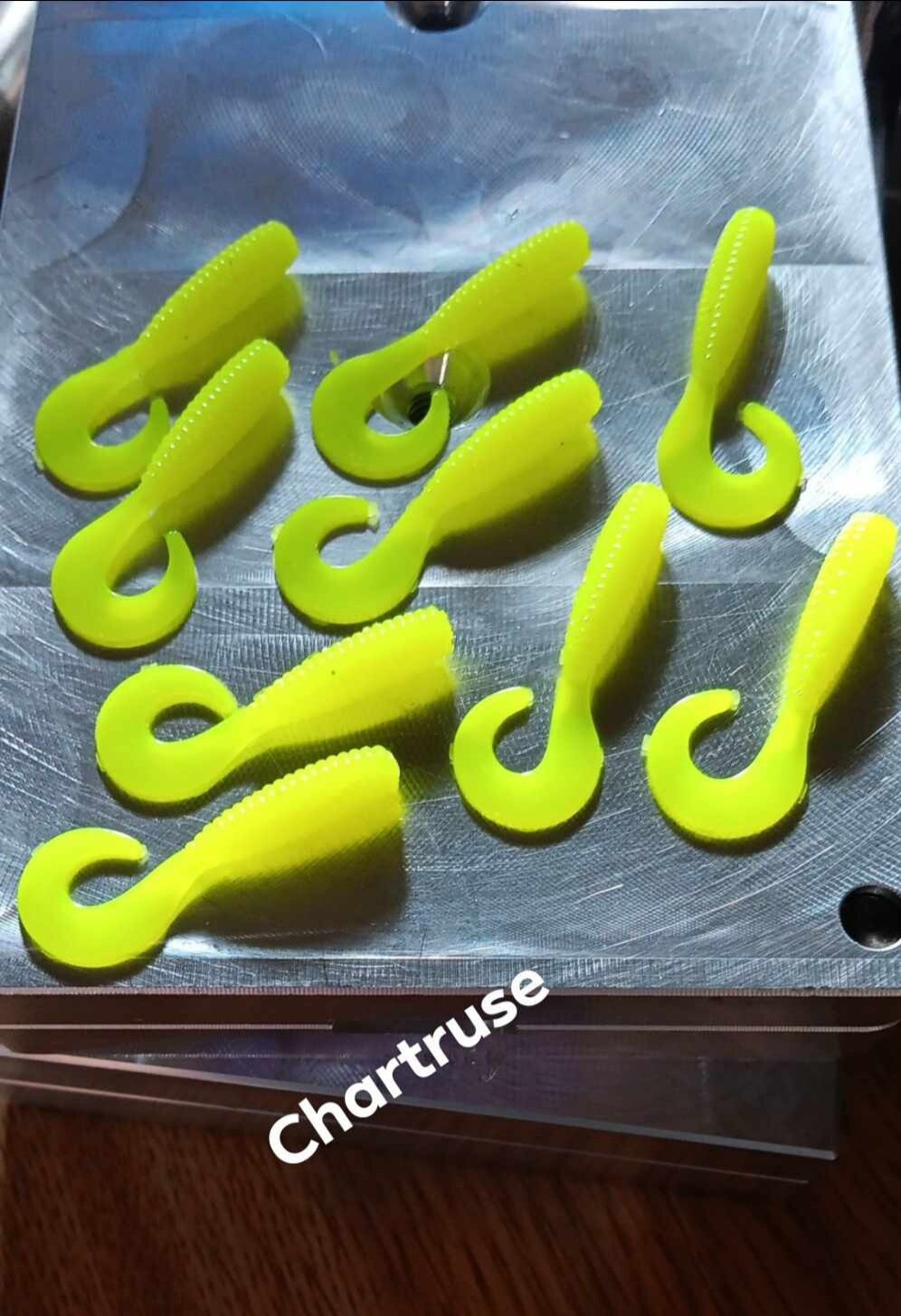 2" Wiggle tail twisters  16 per pack Chartreuse