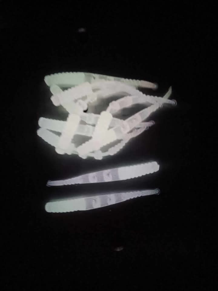 1.5" Dancin leeches  100 per pack