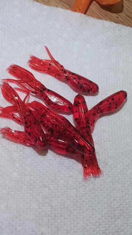 1.8" tubes cherry red/black flake