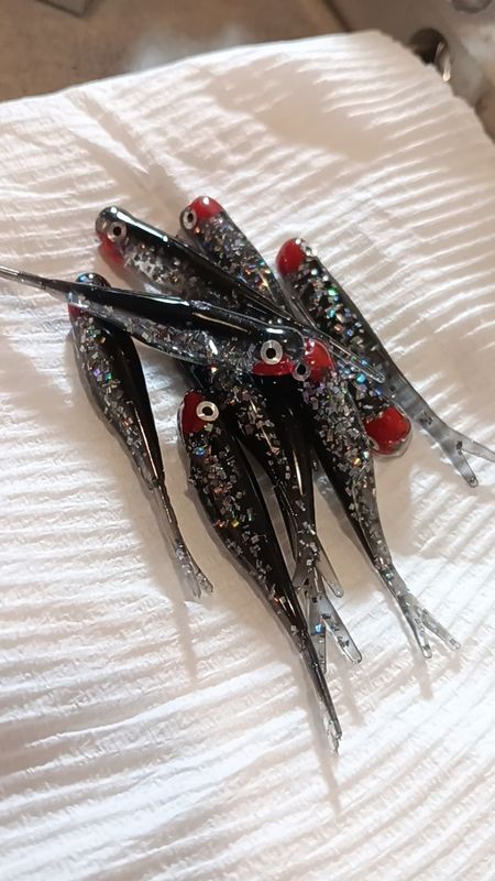 2" Crappie minnow  10 per pack Vampire