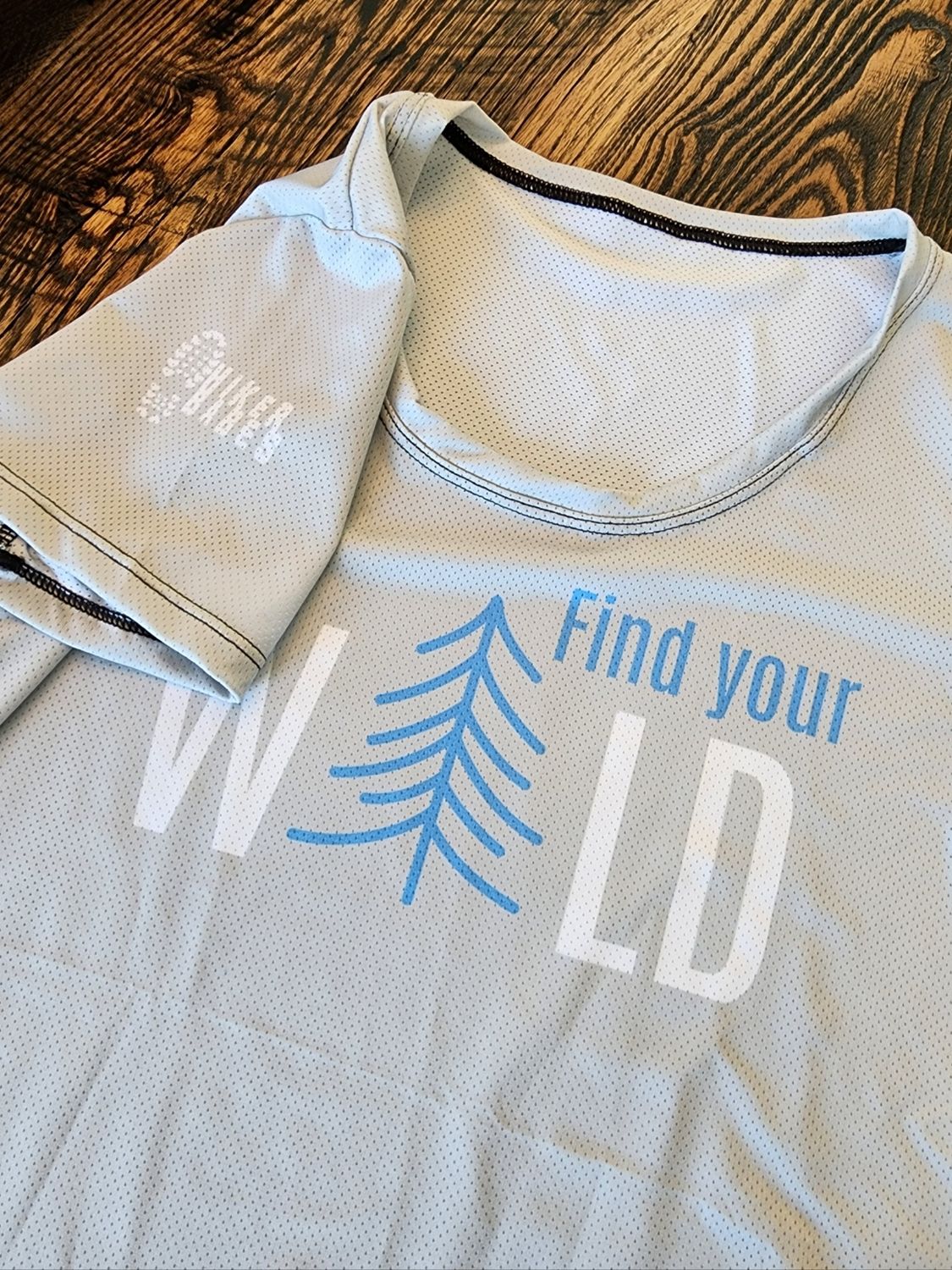 2XL Find  your wild athletic tee