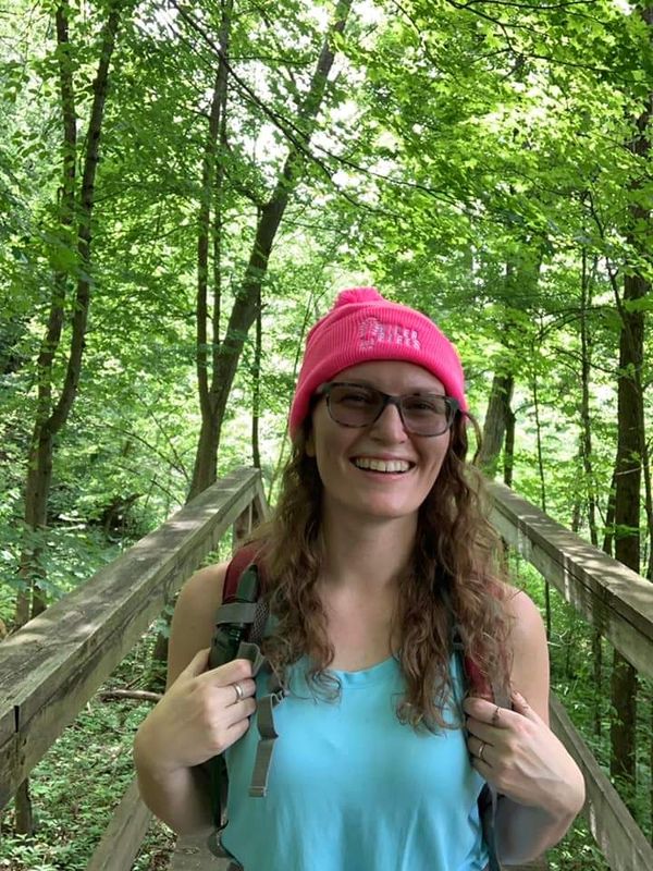 Hikerbabes Pom-Pom Beanie