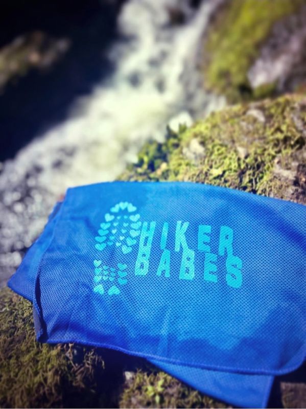 HikerBabes Deluxe Cooling Towel