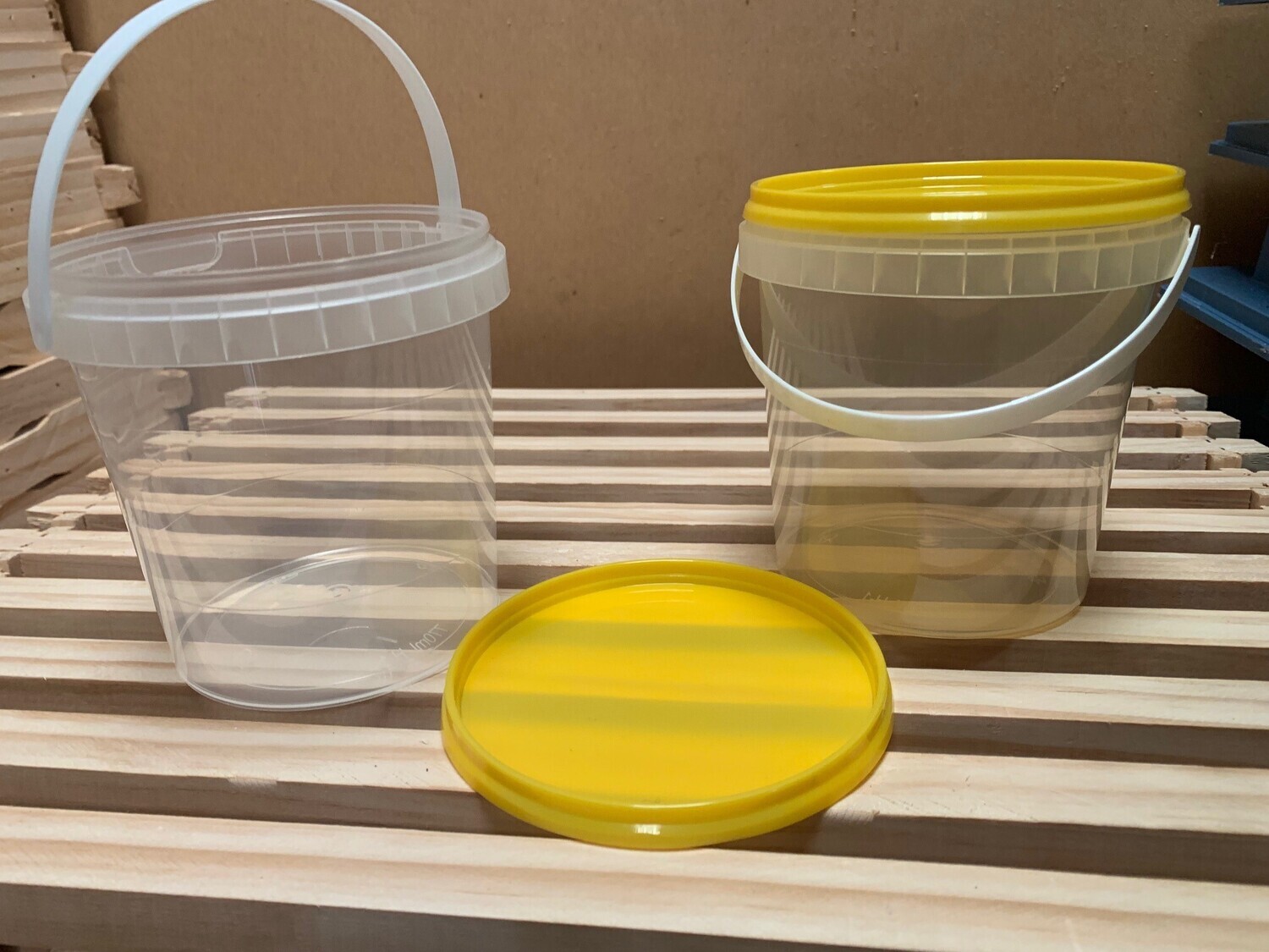 1 kg Plastic Bucket
