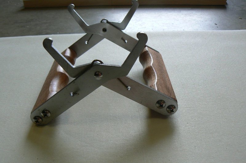 Frame Grip with wooden Handle