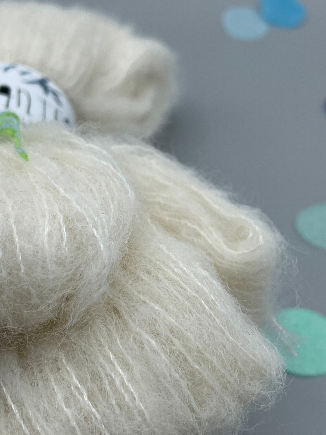 Baby Suri Alpaca Mulberry Silk​ 1/6 NM 300 m 50g