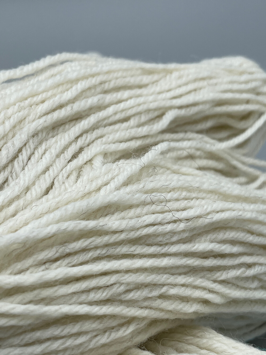 Bluefaced Leicester Wolle 166 m / 100g 2/332 NM