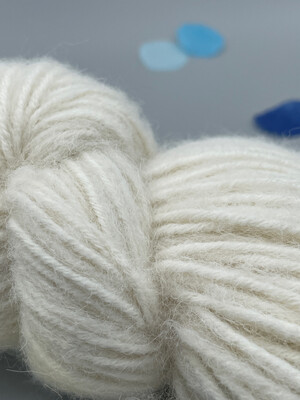 Fluff DK 6x2/30NM 250 m / 100 G Alpaca Acryl Fluff DK 6x2/30NM 250 m / 100 G Alpaca Acryl