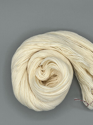 Bluefaced Leicester Wool Nylon 365 m/100g 2/7,3 NM
