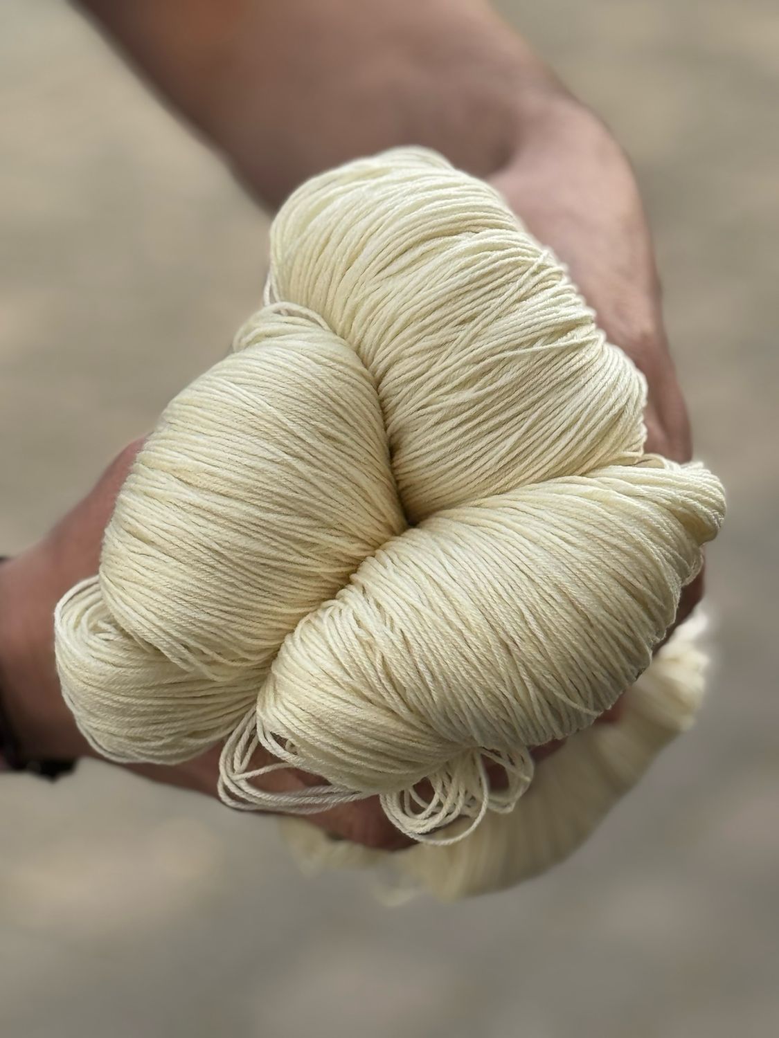 Quarter Round 4 ply Lauflänge 400 m / 100 g