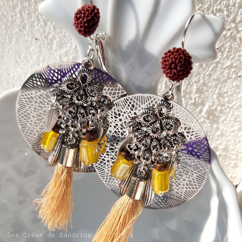 Grandes boucles d&#39;oreilles cercle verre pompon beige marron argent