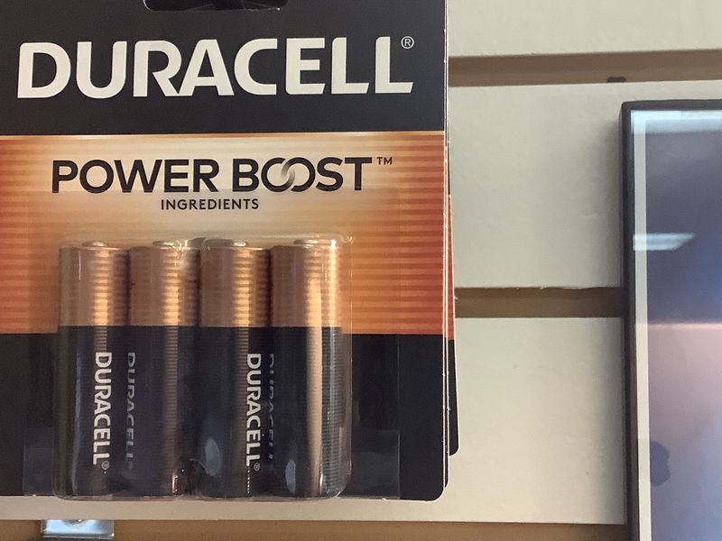 Battery Duracell ——- 4 pack
