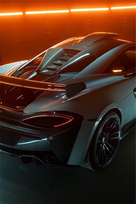 McLaren 620r Engine air intake