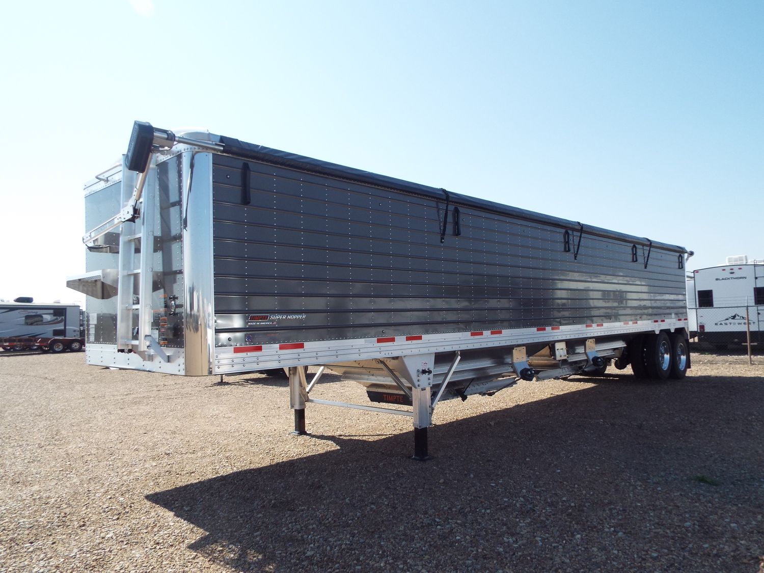 In Stock : Amarillo, TX - 2026 Timpte Super Cube Gun Metal Grey Sides - Disc Brakes - 43' x 78" x 96" - 190659
