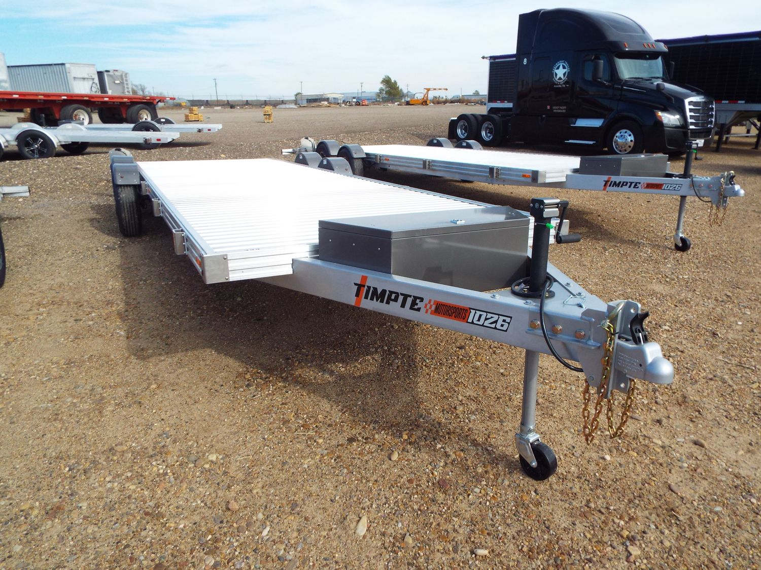 New Lower Pricing - 2025  Timpte Motorsports  Hydraulic EZ Series Trailer -10k 26 Foot Deck - TE002834