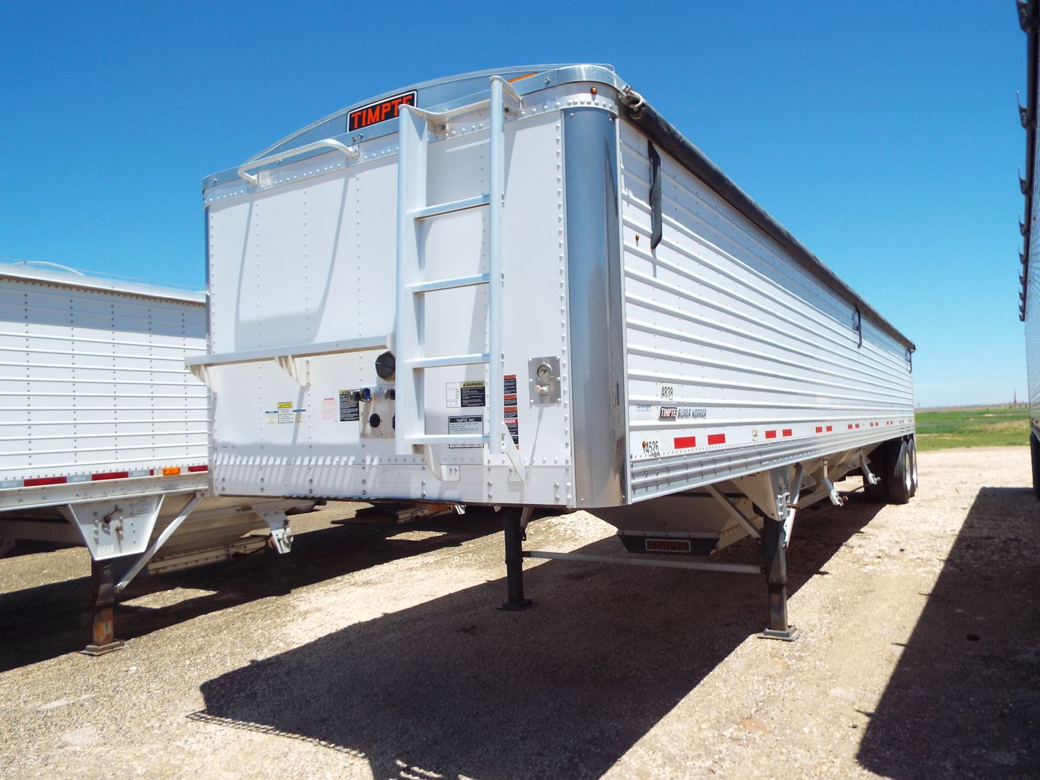* Pending - In Stock: Amarillo, TX 2018 Timpte Super Hopper - 42'2" x 96" x 66" - 158135
