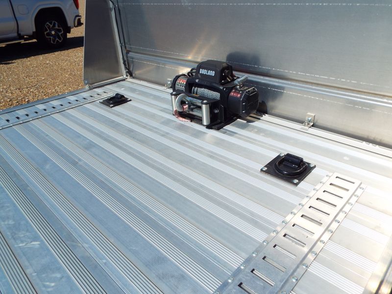 USED - 2023 Timpte Hydraulic Equipment Trailer: 7K Lift Deck 720 R2 Model - TE001555 ( Set Up for Corvette Hauling)