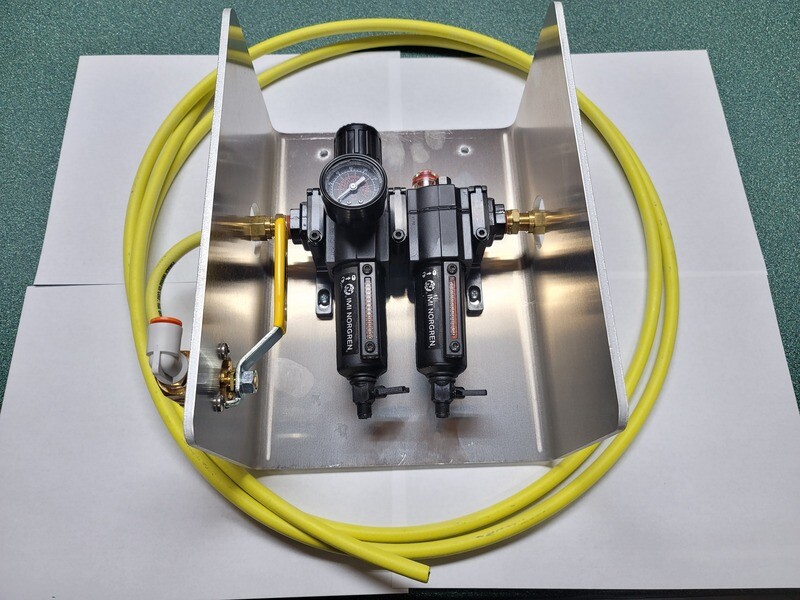 FLR Oiler Regulator W/Bracket for Hopper Vibrator FLR Oiler Regulator W/Bracket for Hopper Vibrator