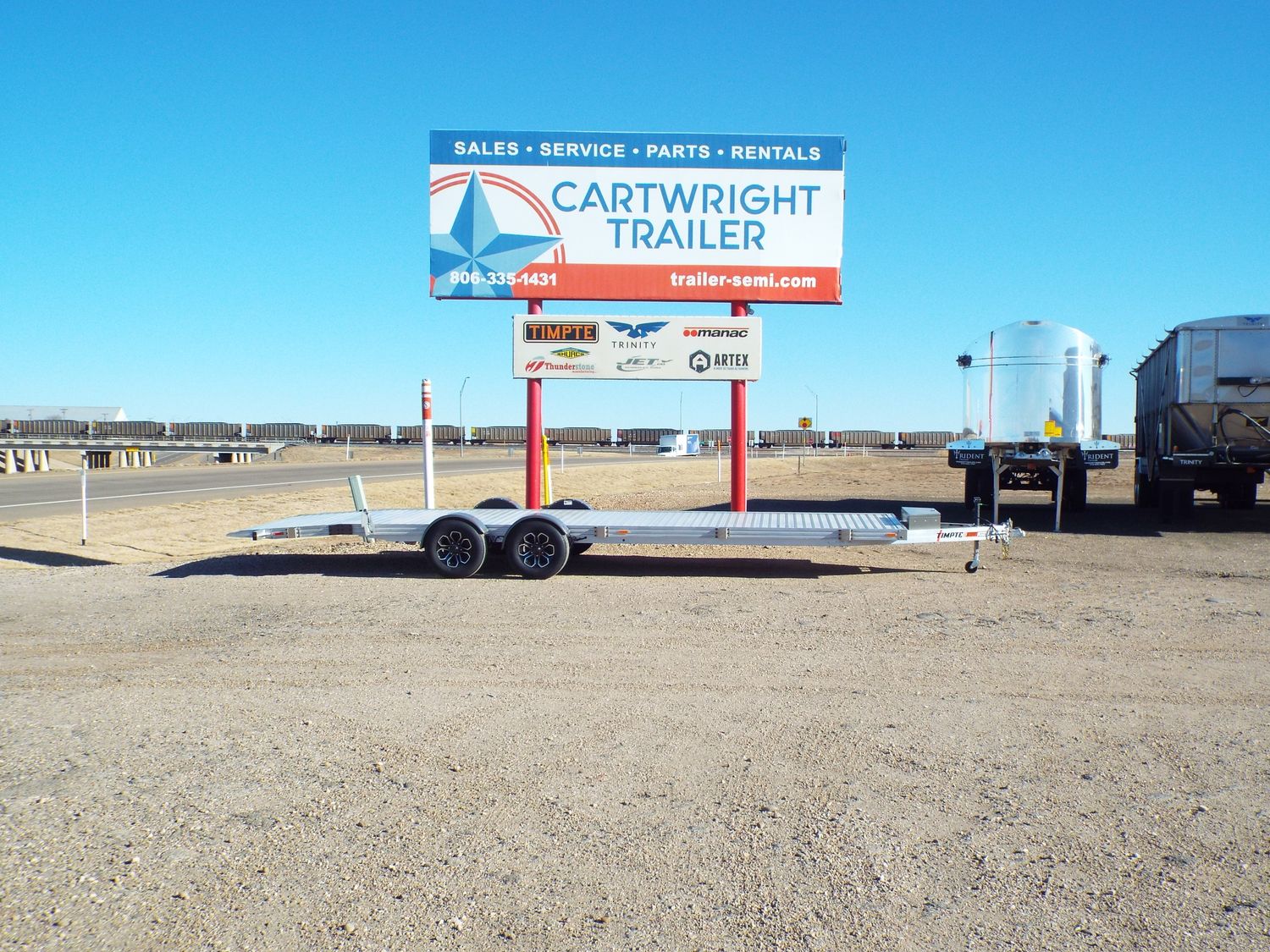 In Production: Lincoln,NE - Due 04.15.2026 - 2027 Timpte Motorsports Hydraulic EZ Series Trailer -10k 26 Foot Deck - TE004600