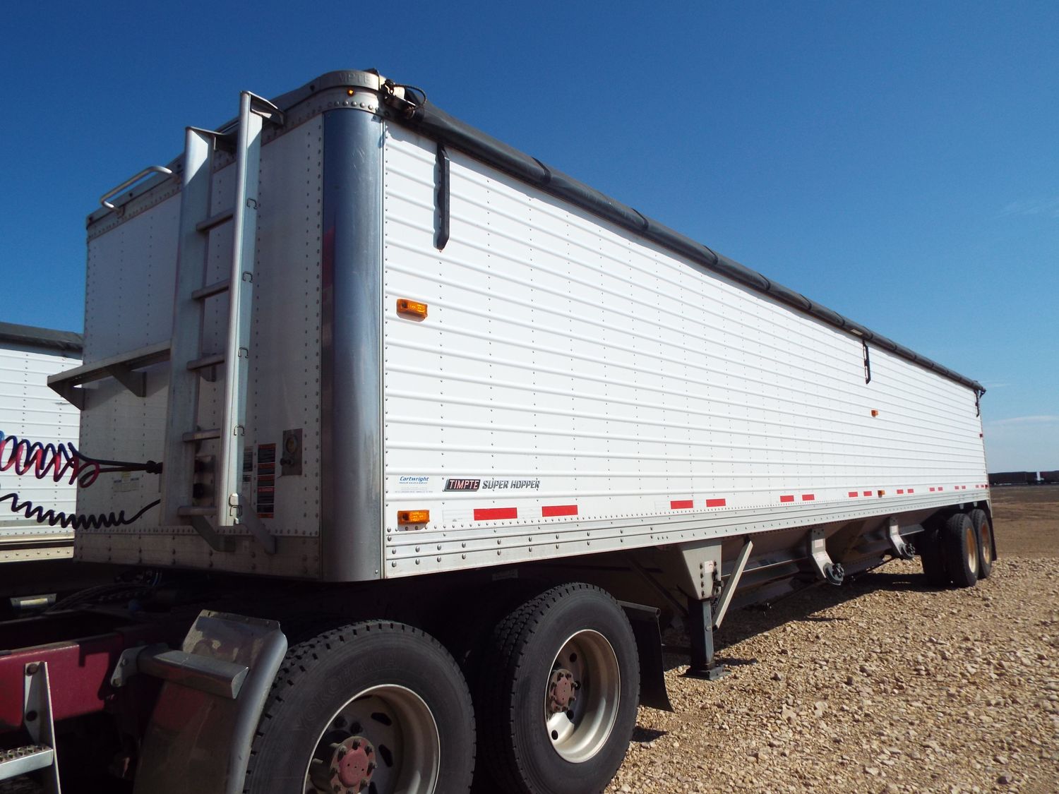 In Stock: Amarillo,TX - 2018 Timpte Hopper: 43 x 102 x 78 - 159257 In Stock: Amarillo,TX - 2018 Timpte Hopper: 43 x 102 x 78 - 159257