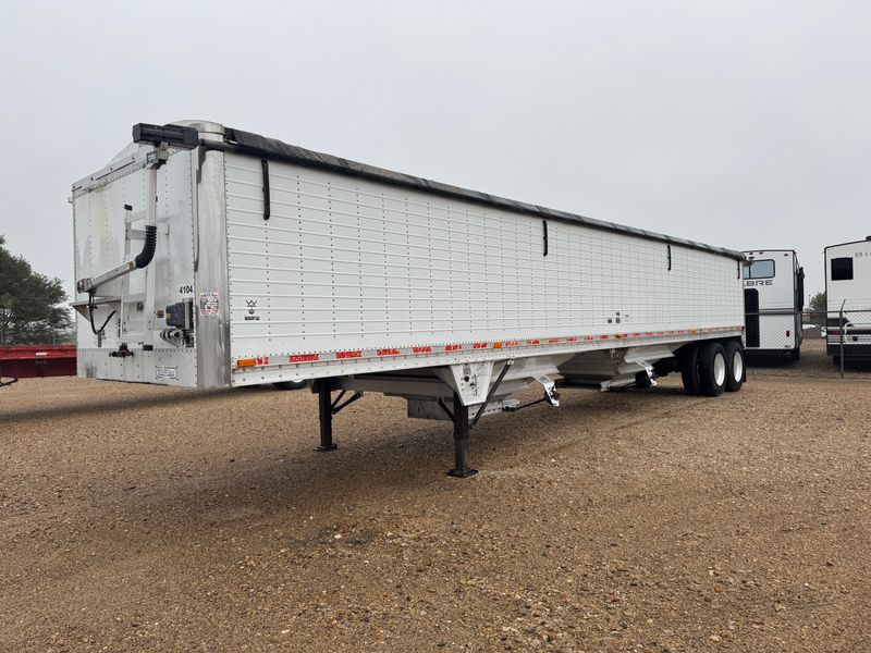 In Stock: Amarillo, TX - 2006 Wilson Hopper: 43 x 102 X 72 - 244104