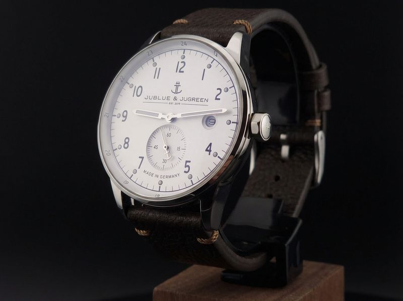 HAMBURG 42SE am Lederarmband BIO Nappaleder MOKKA