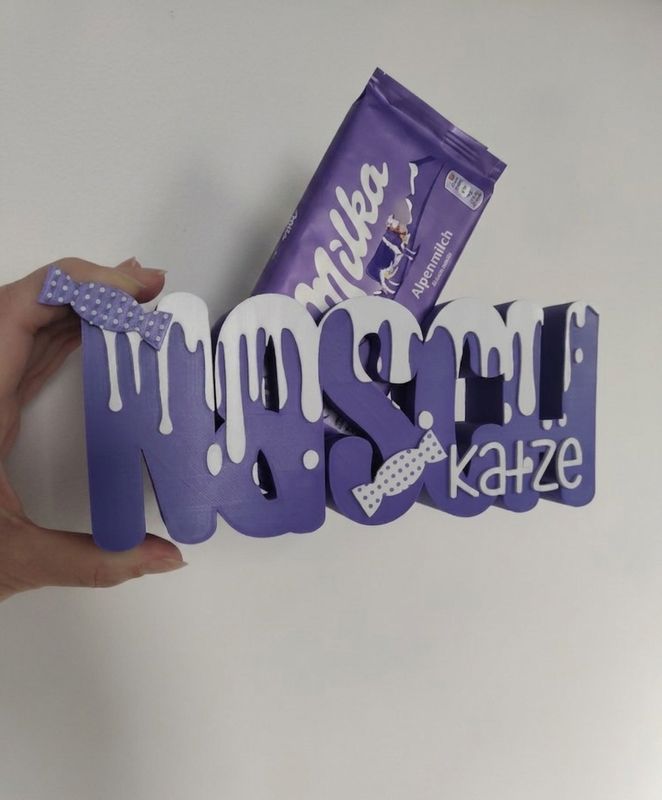 Geschenk-Schriftzug "Naschkatze" mit Aussparung für Schokoladentafel