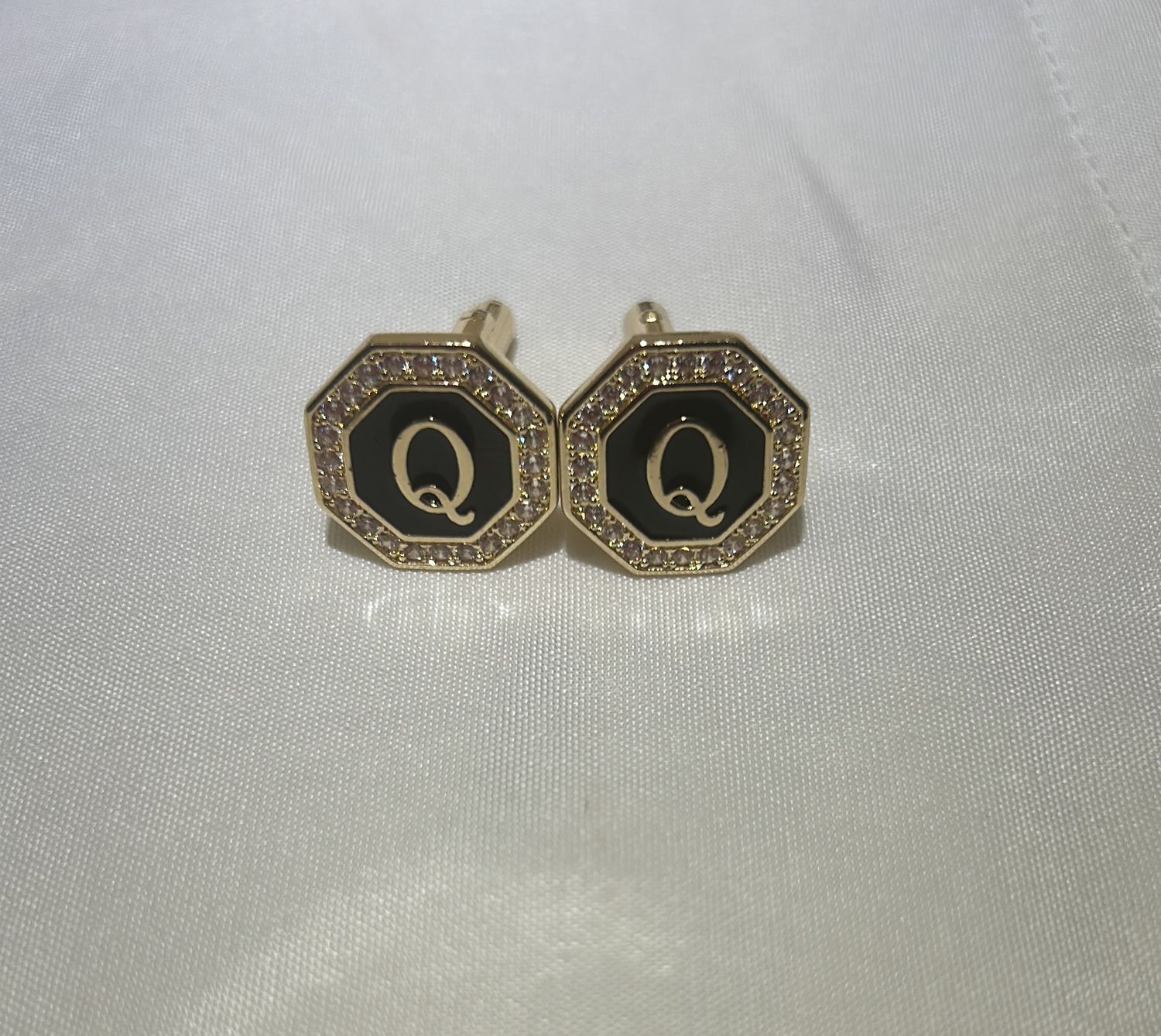 Cufflinks Q