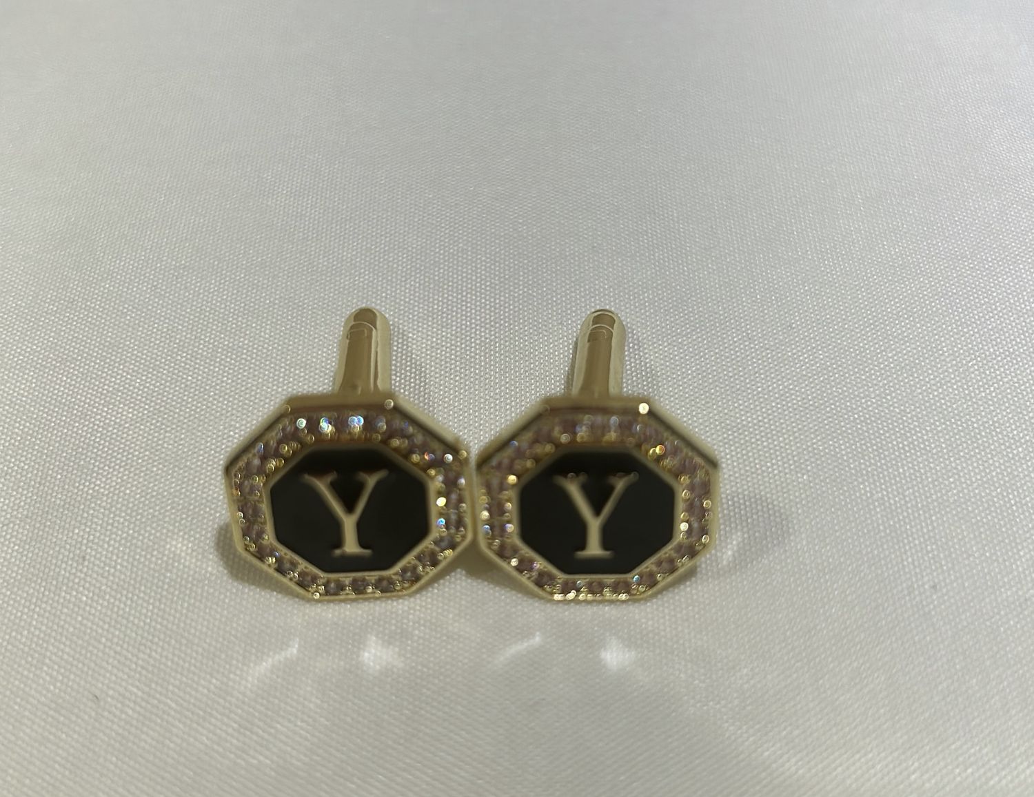 Cufflinks Y