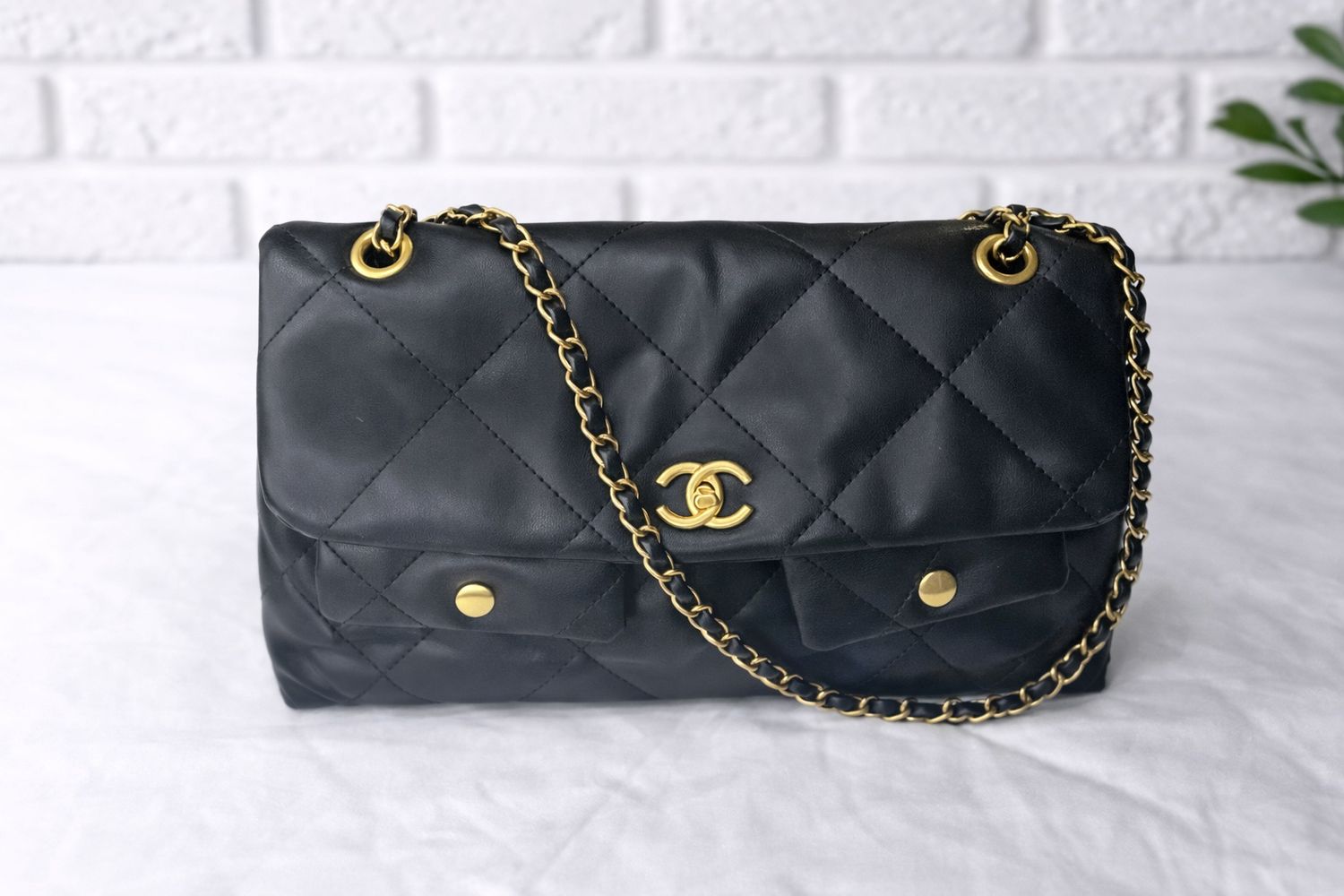 Black and gold cc Crossbody bag