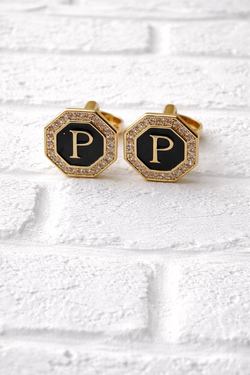 Cufflinks p