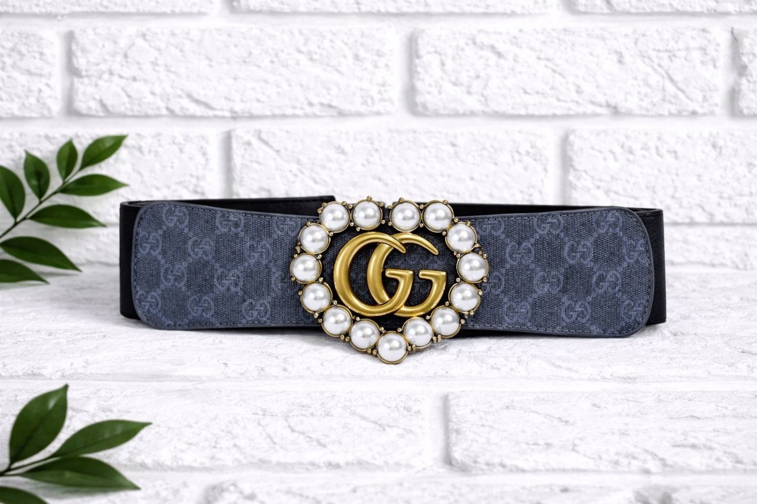 Black and gray stretch belt GG