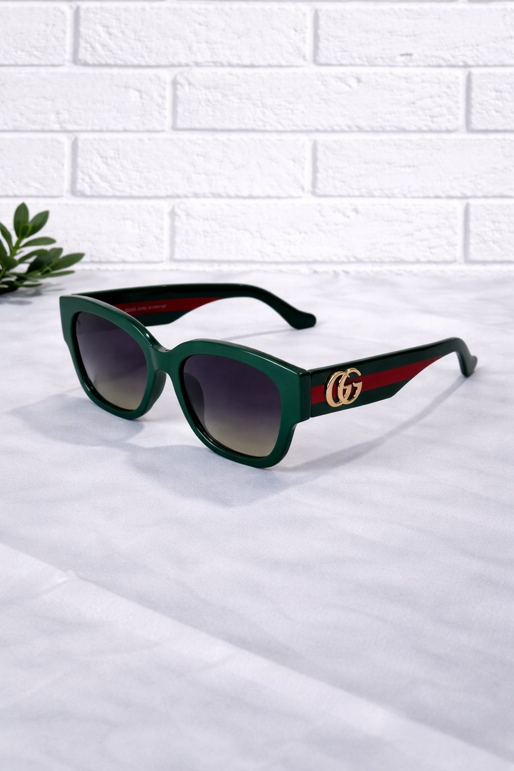 Red and green GG sunglasses