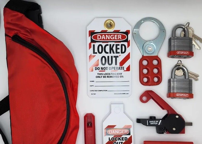 STOPOUT® Lockout Pouch Kit: Circuit Breaker Lockout (#KSK114) STOPOUT® Lockout Pouch Kit: Circuit Breaker Lockout (#KSK114)