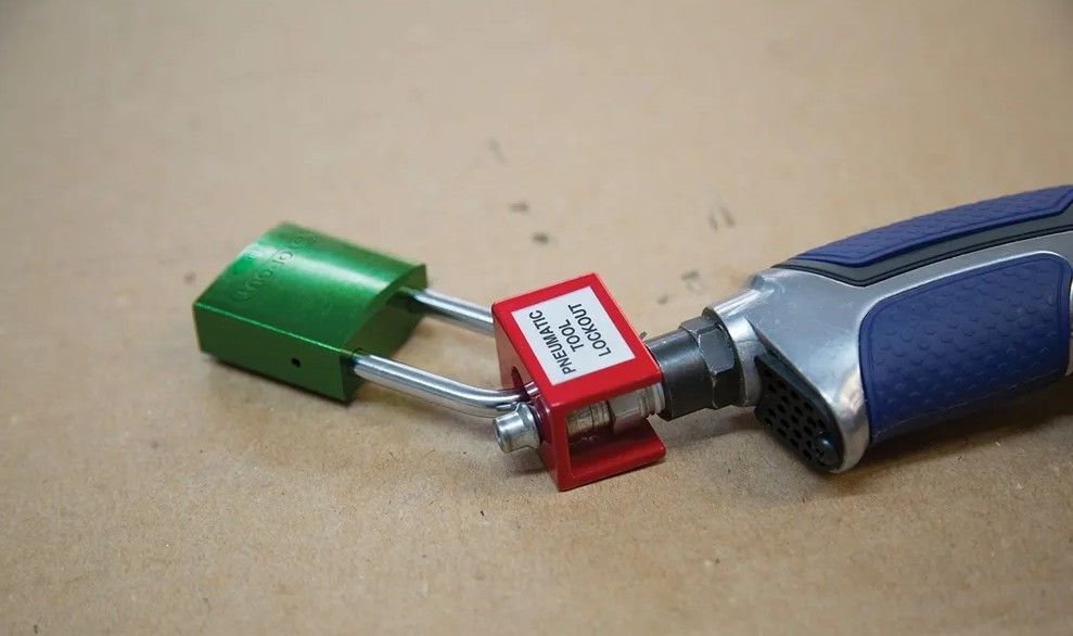 Pneumatic Fitting End Lockout (#KDD340) Pneumatic Fitting End Lockout (#KDD340)