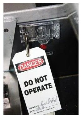 STOPOUT ® Toggle-Switch Cover (#KDD142) STOPOUT ® Toggle-Switch Cover (#KDD142)